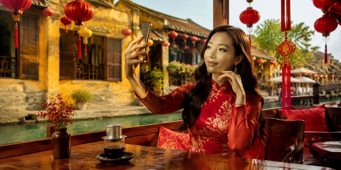 Người chơi bài baccarat tại không gian giải trí Hội An – Việt Nam